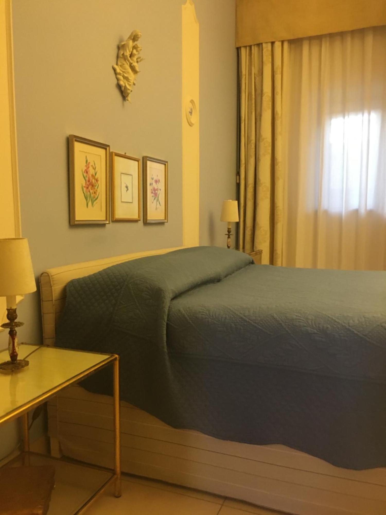 Bed and Breakfast Domus Felix à Sorrente Extérieur photo
